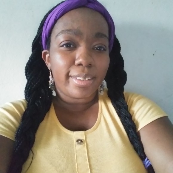 Meet your Posher, Ta'leah - Picture 1 of 1